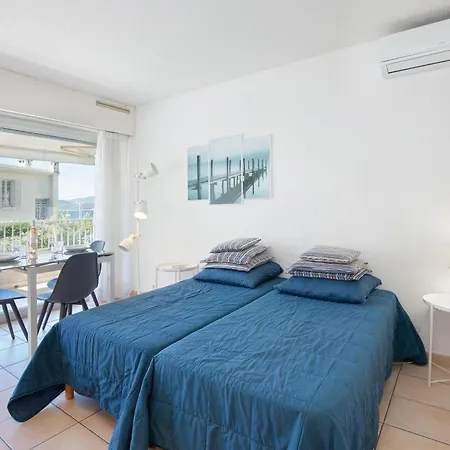 Apartamento Climatise Proche Et Commerces Avec Balcon, Wi-fi Et Parking - Fr-1-466a-16 Saint-Raphaël