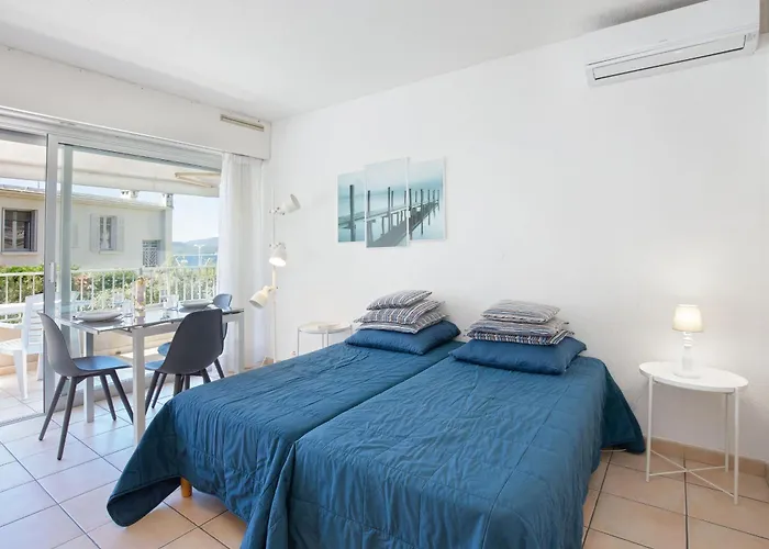 Climatise Proche Et Commerces Avec Balcon, Wi-fi Et Parking - Fr-1-466a-16 Διαμέρισμα